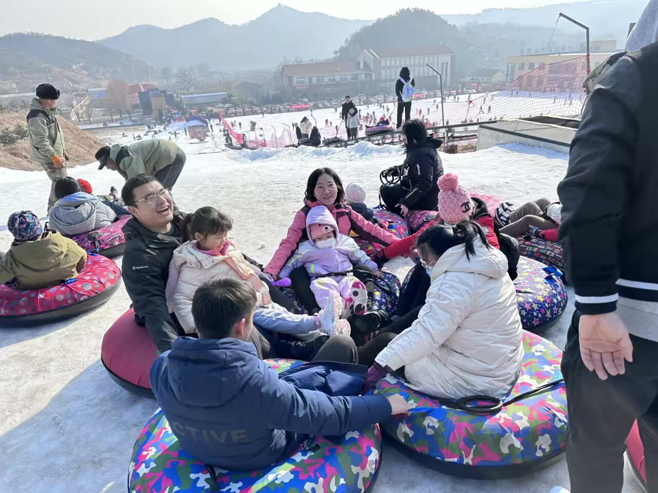 滑雪团建.jpg