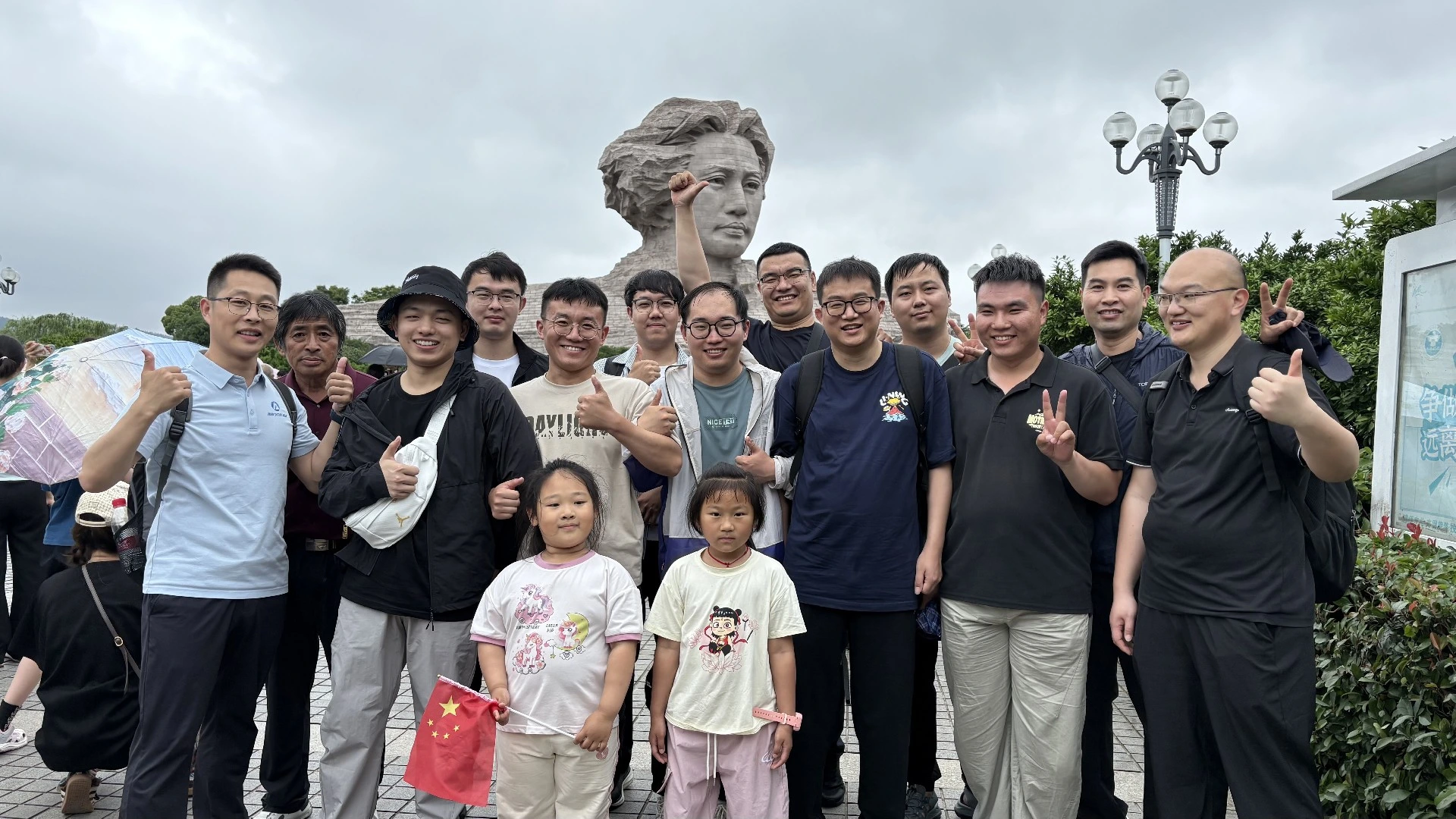 2025峰林奇遇记:云端漫步张家界
